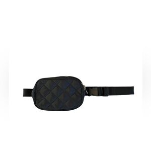 NWOT Unbranded Quilted Black Belt Bag